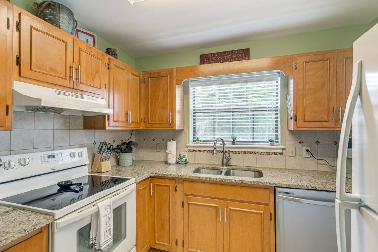 Convenient St Simons Island Home - 3 Mi to Beach! — photo 2