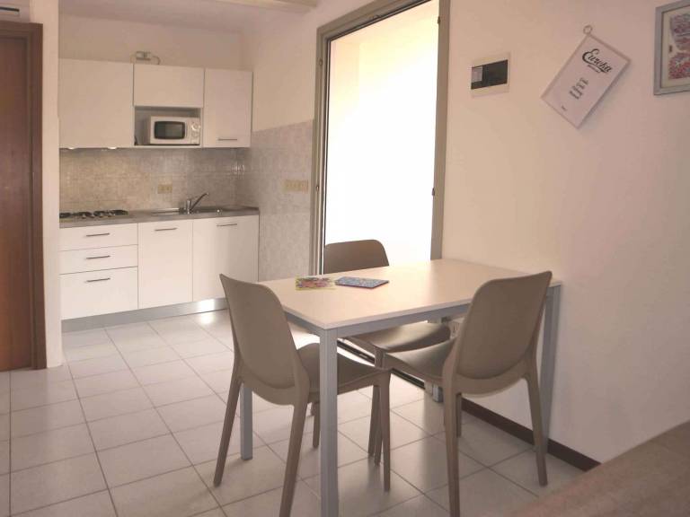 Studio with patio | Beach nearby | Dogs allowed — photo 4