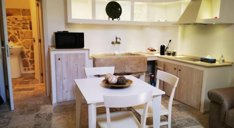 Lovely vacation home with jacuzzi | Pets are welcome — photo 4