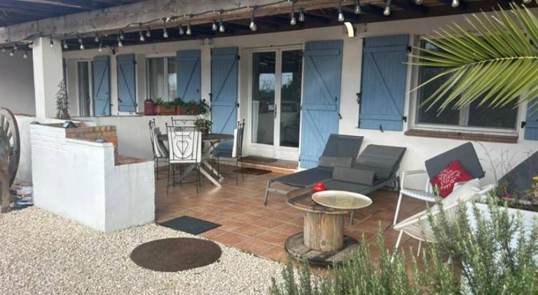House with barbecue, garden & terrace — photo 3