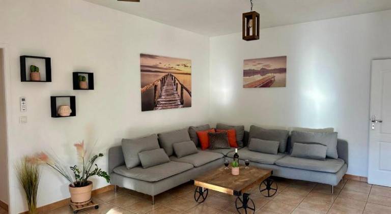 Le Familia, T5 avec terrasse, parking prive et Clim, ideal famille et professionnels — photo 3
