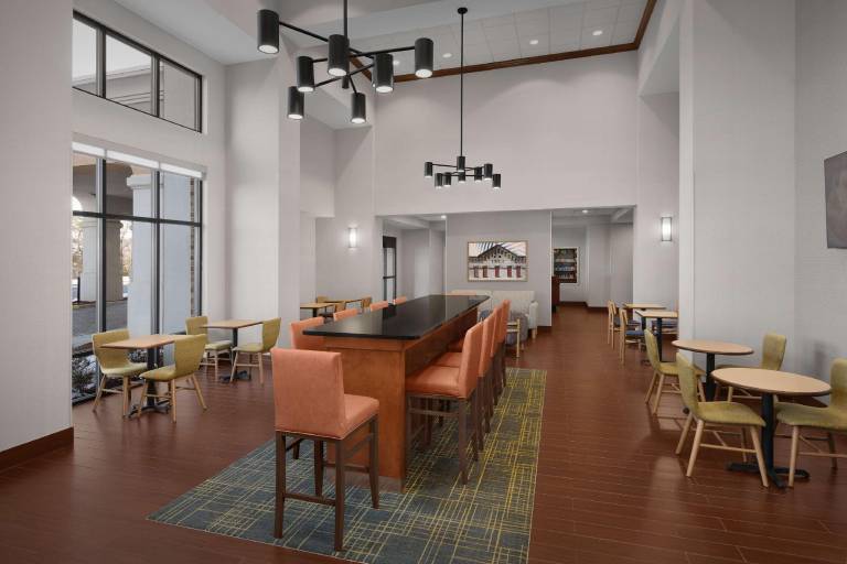 Hampton Inn & Suites Lynchburg — photo 4