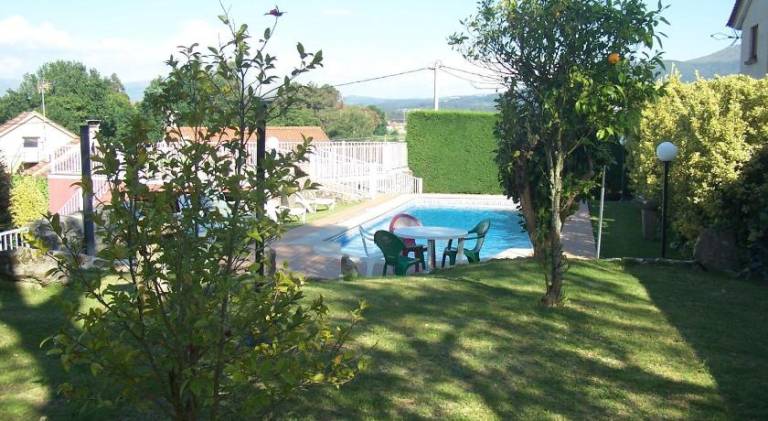 325 m&sup2; Ferienhaus