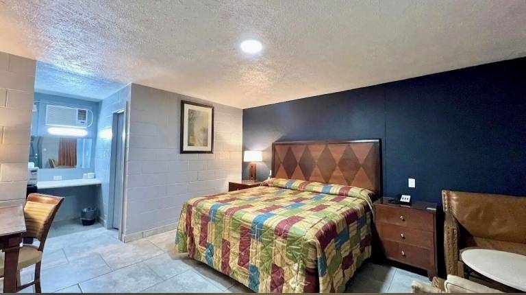 Arrowhead Motel — photo 5