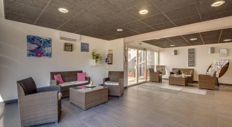 Pleasant serviced apartment with terrace | Next to the beach | Pet-friendly — photo 5
