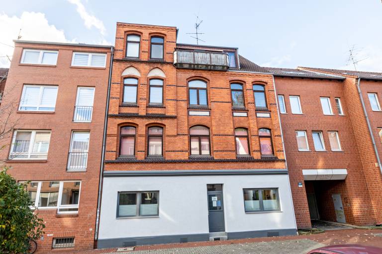 Apartment with fast internet & terrace — photo 3