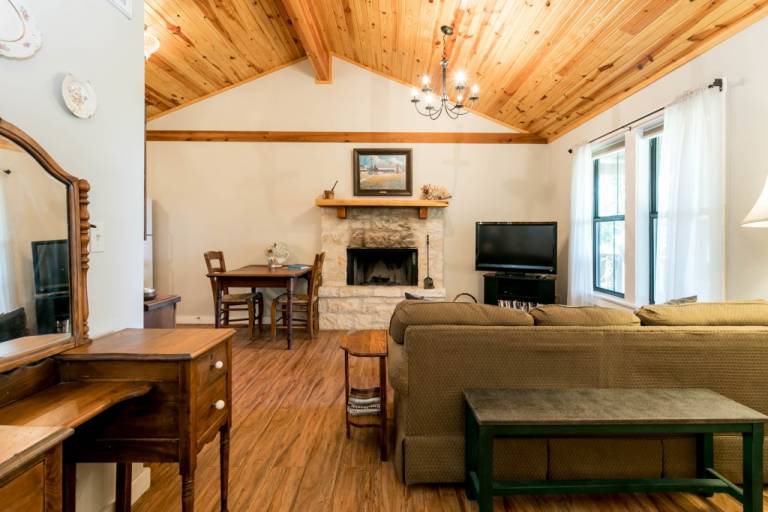 Cabin with 1 room for 4 persons in Fredericksburg, TX