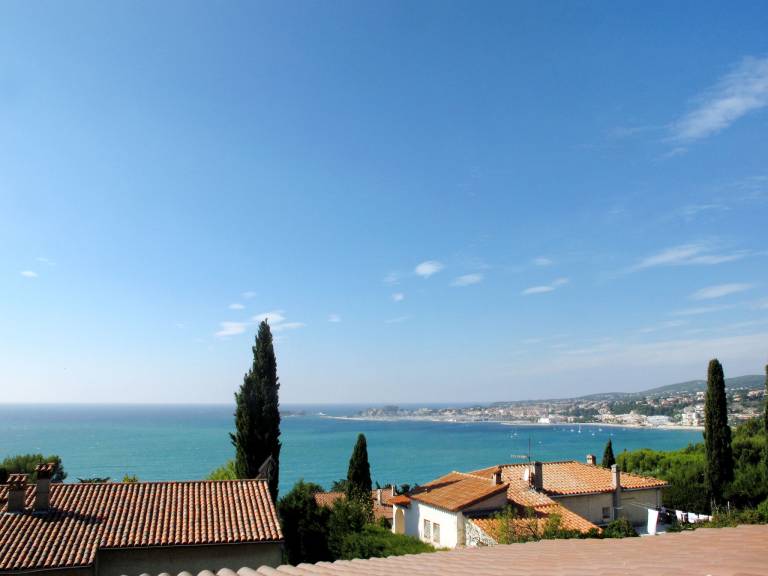 House with private pool, barbecue & patio | Sea view | Perfect for remote work — photo 5