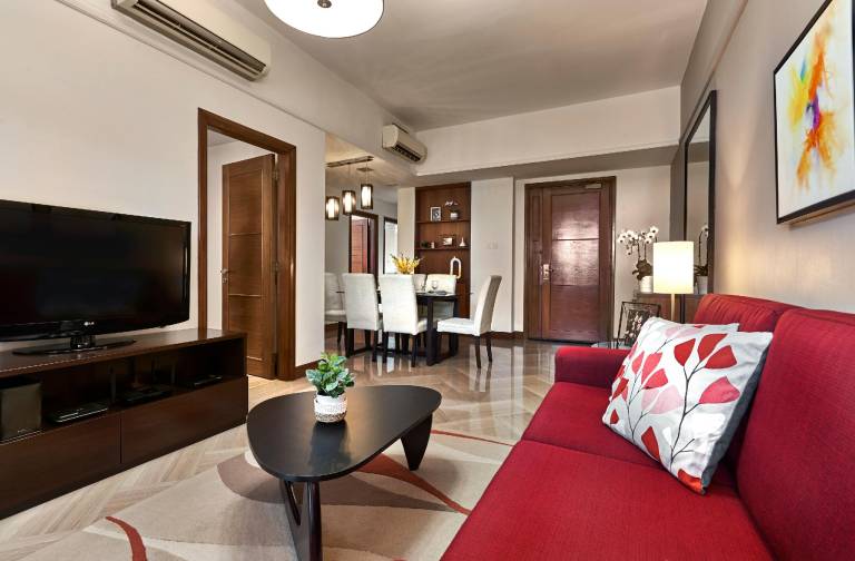 Wonderful serviced apartment with terrace, pool & hot tub | Close to Clarke Quay | Good for workation | Dogs allowed in Singapore