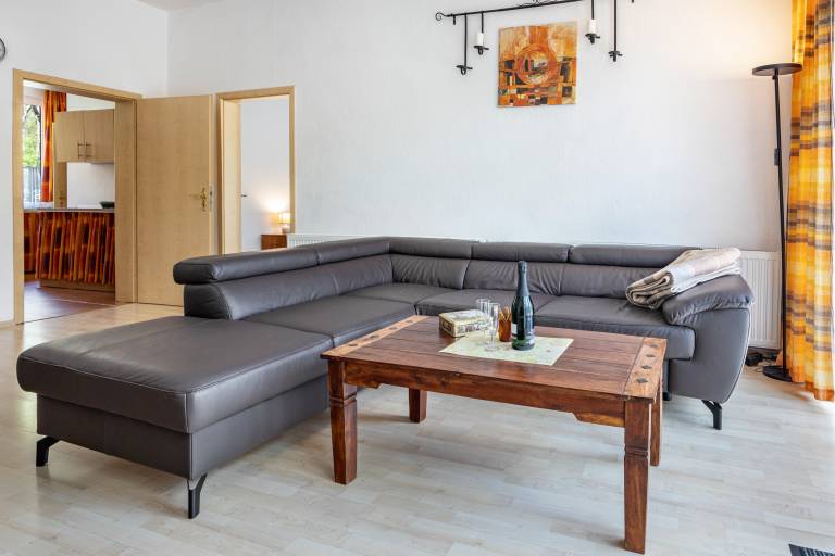 Holiday apartment with garden, terrace & BBQ | Garden view — photo 4