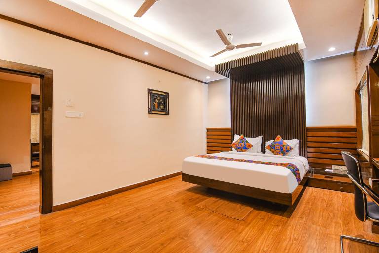 FabHotel Shivani International