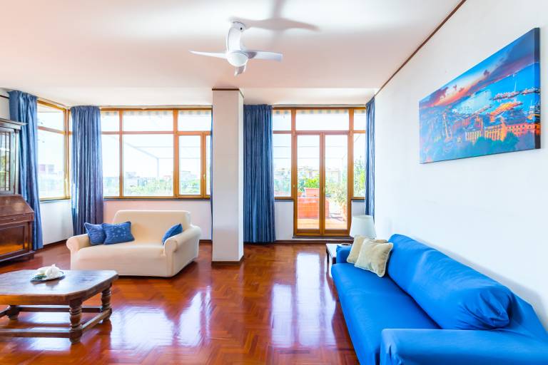 Family-oriented charming rental apartment with terrace & BBQ | City view | Dogs allowed — photo 3