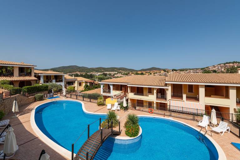 Apartment "Residenza del Sole 1" with Shared Pool & A/C — photo 3