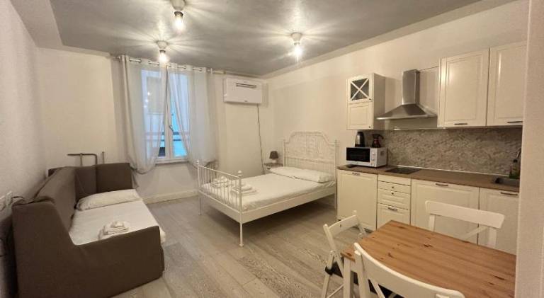 Holiday apartment with 1 room for 4 persons in La Spezia