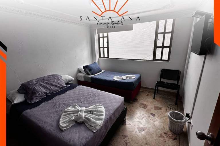 Santa Ana Luxury Rentals Belmira