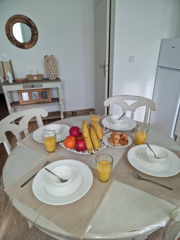 Apartment 'Toulon, Soleil Et Douceur I' with Mountain View, Wi-Fi and Air Conditioning — photo 5