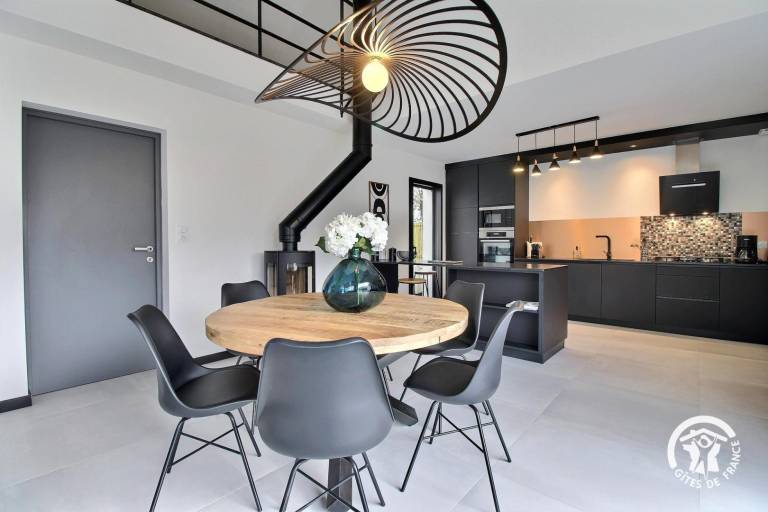 Gite with patio, barbeque & yard | Pets are welcome — photo 3