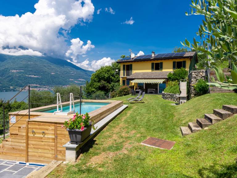 Ferienhaus in Perledo, Lombardei, Italien