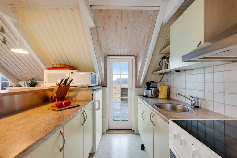 Vacation home with patio & sauna — photo 4