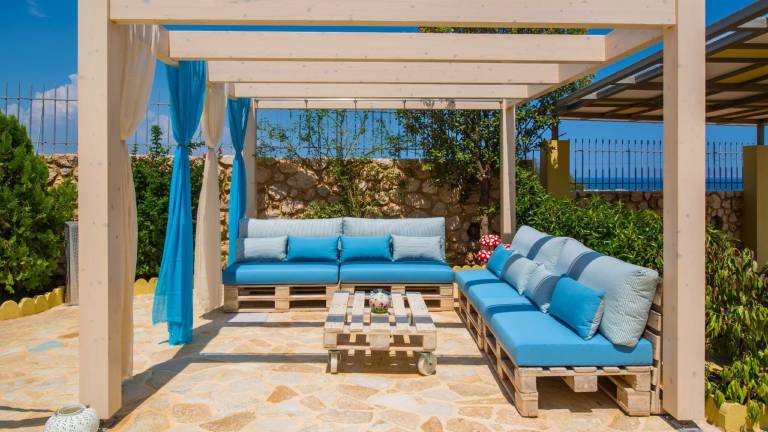 Sunshine Villa with Private Pool by Checkin — photo 3