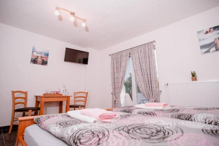 Ferienwohnung in Kompolje Koreničko, Plitvička Jezera f&uuml;r max. 2 Personen