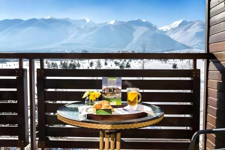 Rental apartment with pool, garden & jacuzzi | Perfect for remote work in Razlog