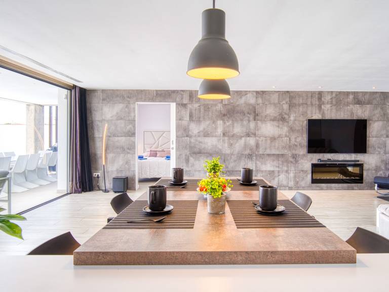 Fully equipped house with private pool, garden & BBQ | Perfect for remote work | Pets allowed — photo 4