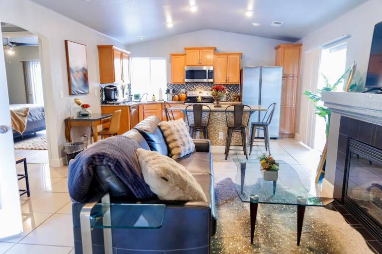Lovely house with yard | Dogs allowed in Denver, CO