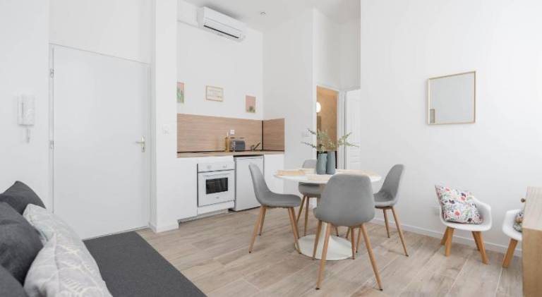 Holiday apartment with 1 room for 4 persons in Marseille
