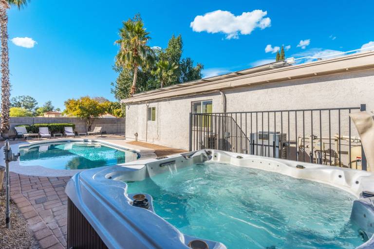 Pool Hot Tub Pickleball Sport Court Pool Table