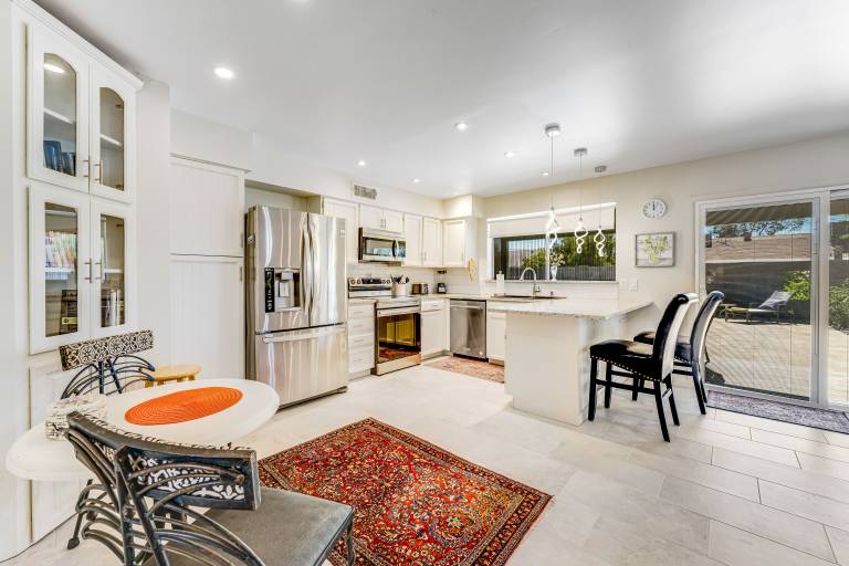 House Rose Garden Place