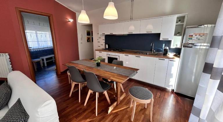Apartment with 2 rooms for 4 persons — photo 3