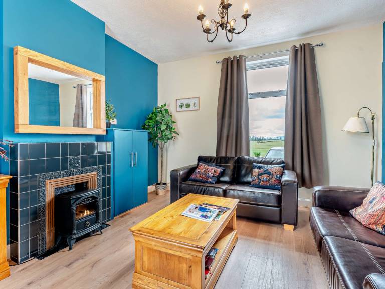 Cottage Lanark
