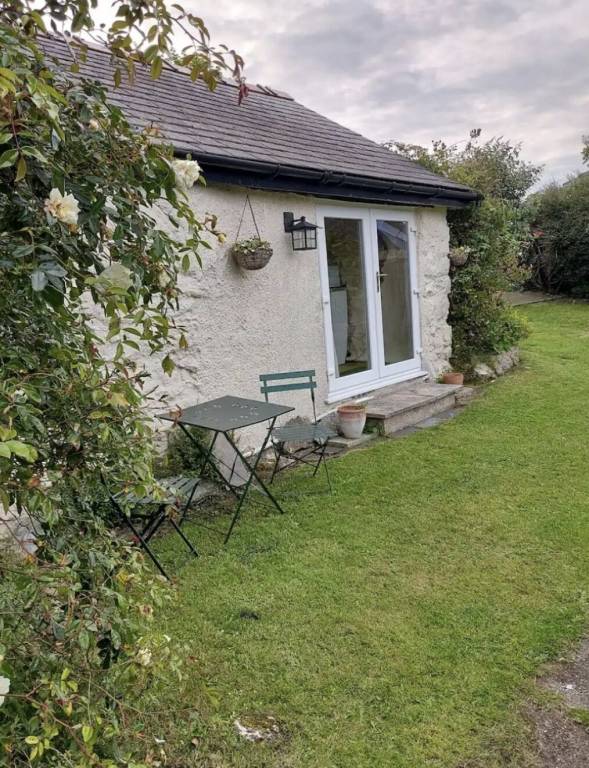 Apartment Moelfre