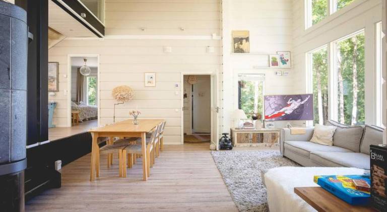 Vacation home with jacuzzi — photo 2