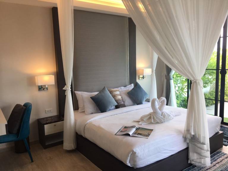 La Playa Pool Villa Beach Front Cha-am Huahin in Phetchaburi