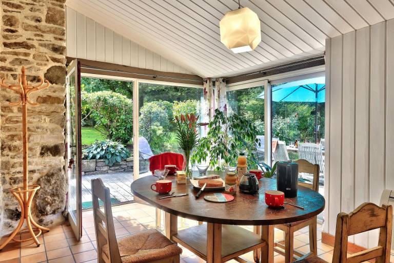 Vacation home with yard & terrace | Sea view — photo 5