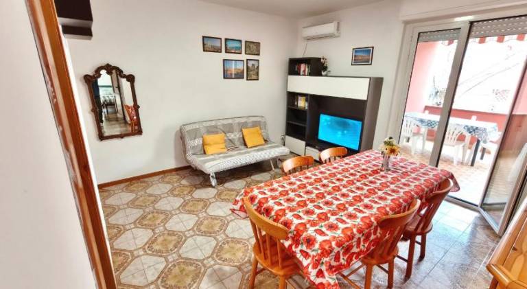 Rental apartment with 2 rooms for 5 persons — photo 2