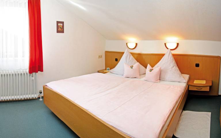 Wonderful holiday apartment with pool & patio | Pets are welcome — photo 2
