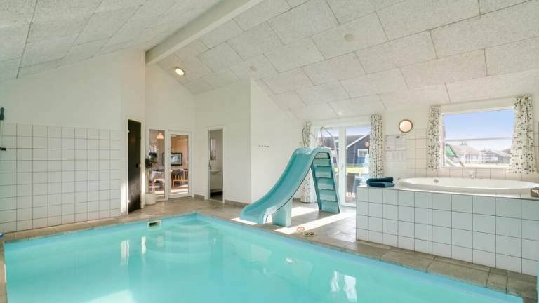 Vacation home with private pool, sauna & yard in Sønderborg