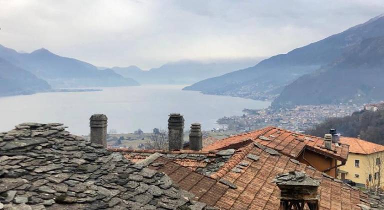Wonderful apartment with patio | Pet-friendly in Gravedona