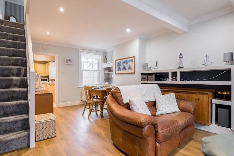 Cottage Sandbanks