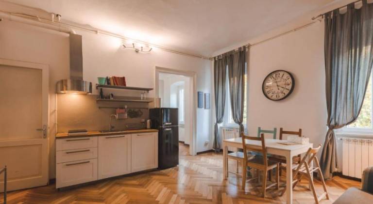 Rental apartment with jacuzzi — photo 3