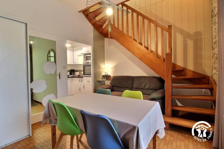 Gite with patio & garden — photo 2