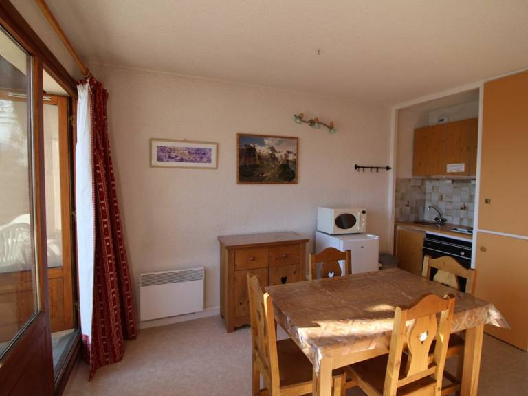 Studio cabin for 4, 300m from slopes, balcony, parking, pets allowed - Auris en Oisans — photo 4