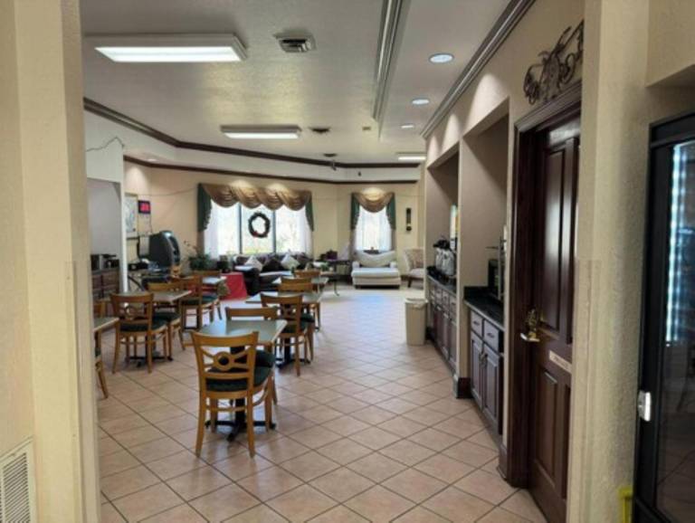 OYO Hotel Harriman near I-40 — photo 4