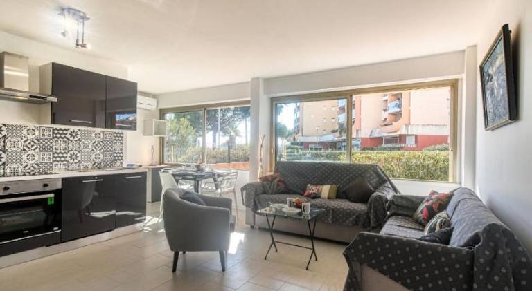 Rental apartment | Close to the beach | Dogs allowed in Fréjus