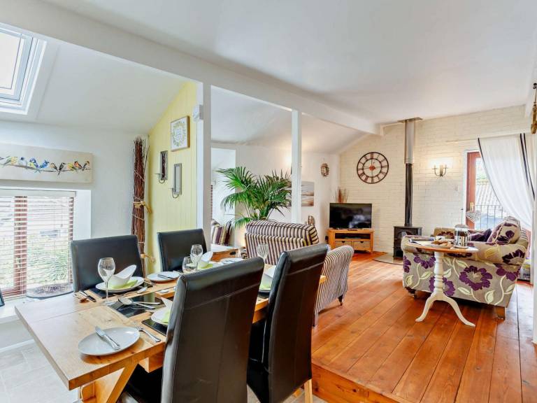 Beautiful cottage with yard | Pets are welcome — photo 4