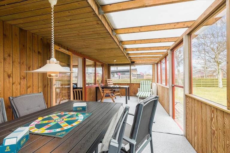 Pleasant vacation home with patio, garden & barbecue | Dogs allowed — photo 2