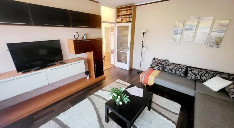 Apartment with 2 rooms for 6 persons in Sarvar